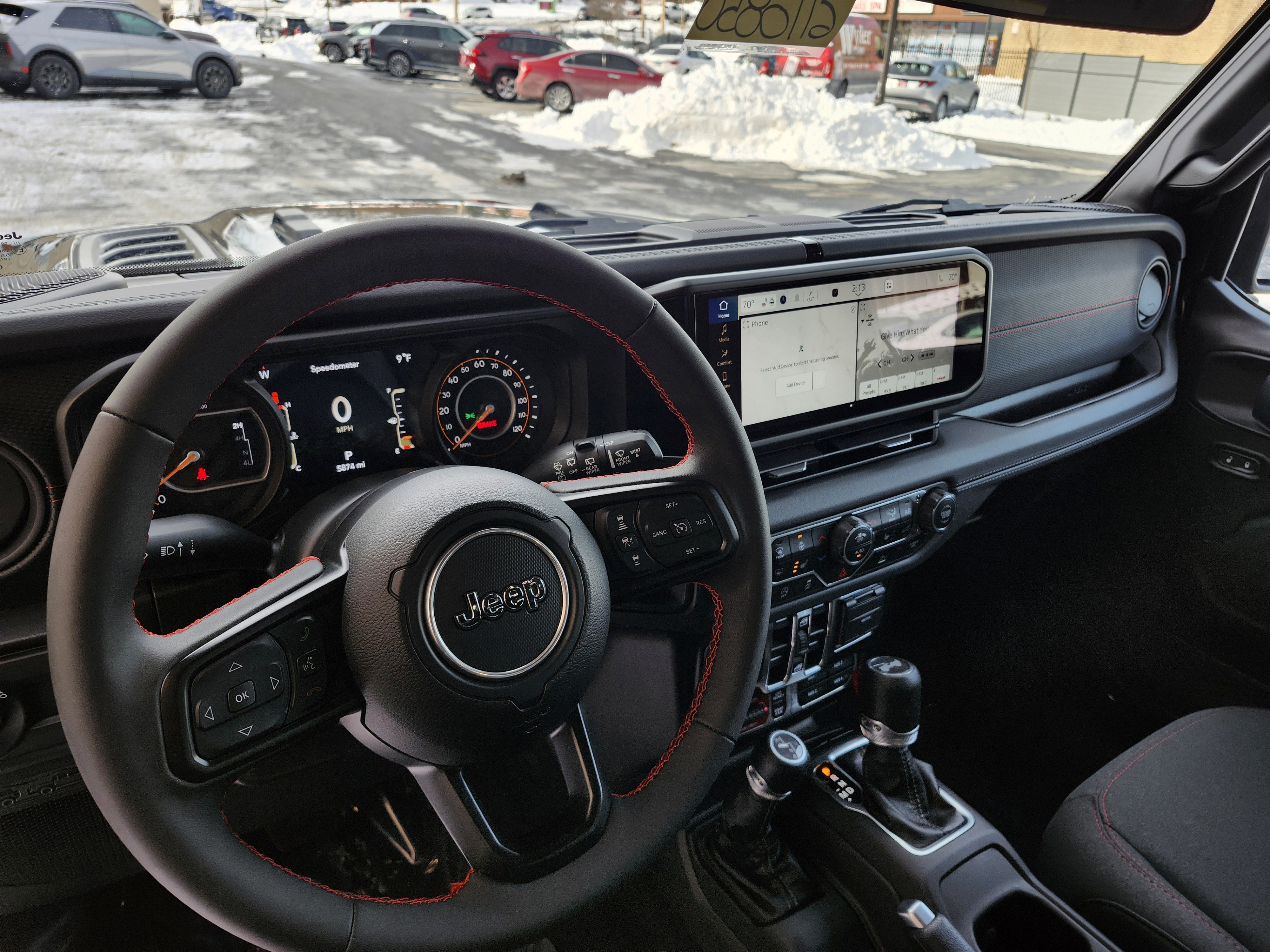 Used 2024 Jeep Wrangler Rubicon w/ Convenience Group image 17