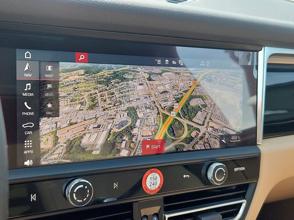 Certified 2025 Porsche Macan image 17