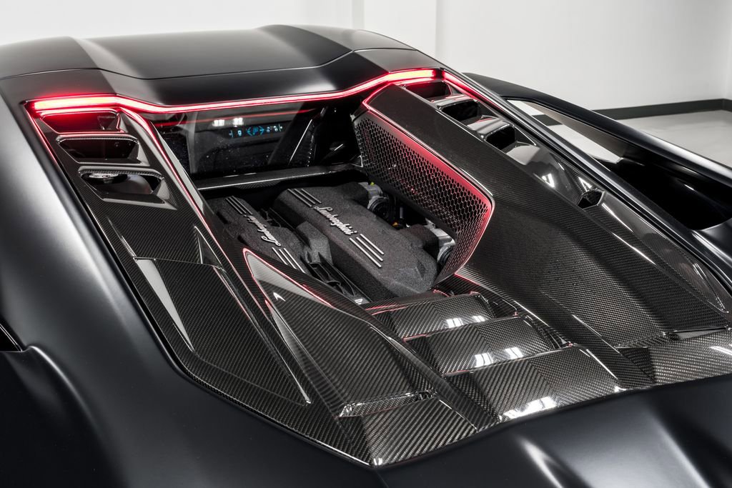 Used 2024 Lamborghini Revuelto image 56