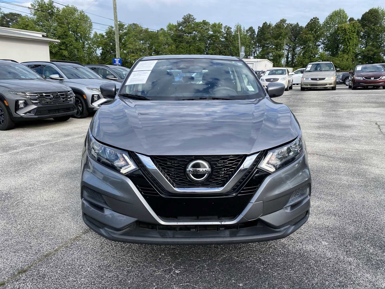 Used 2021 Nissan Rogue Sport S image 3