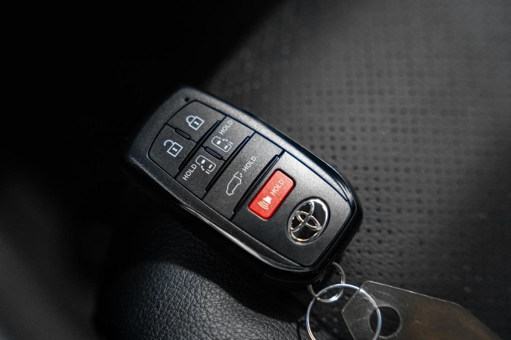 New 2026 Toyota Sienna Limited image 45