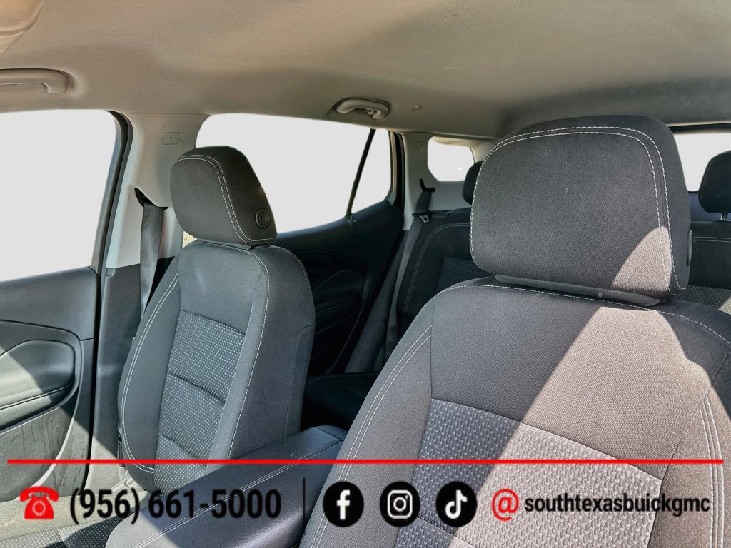 Used 2024 GMC Terrain SLE w/ Driver Convenience Package FWD image 13