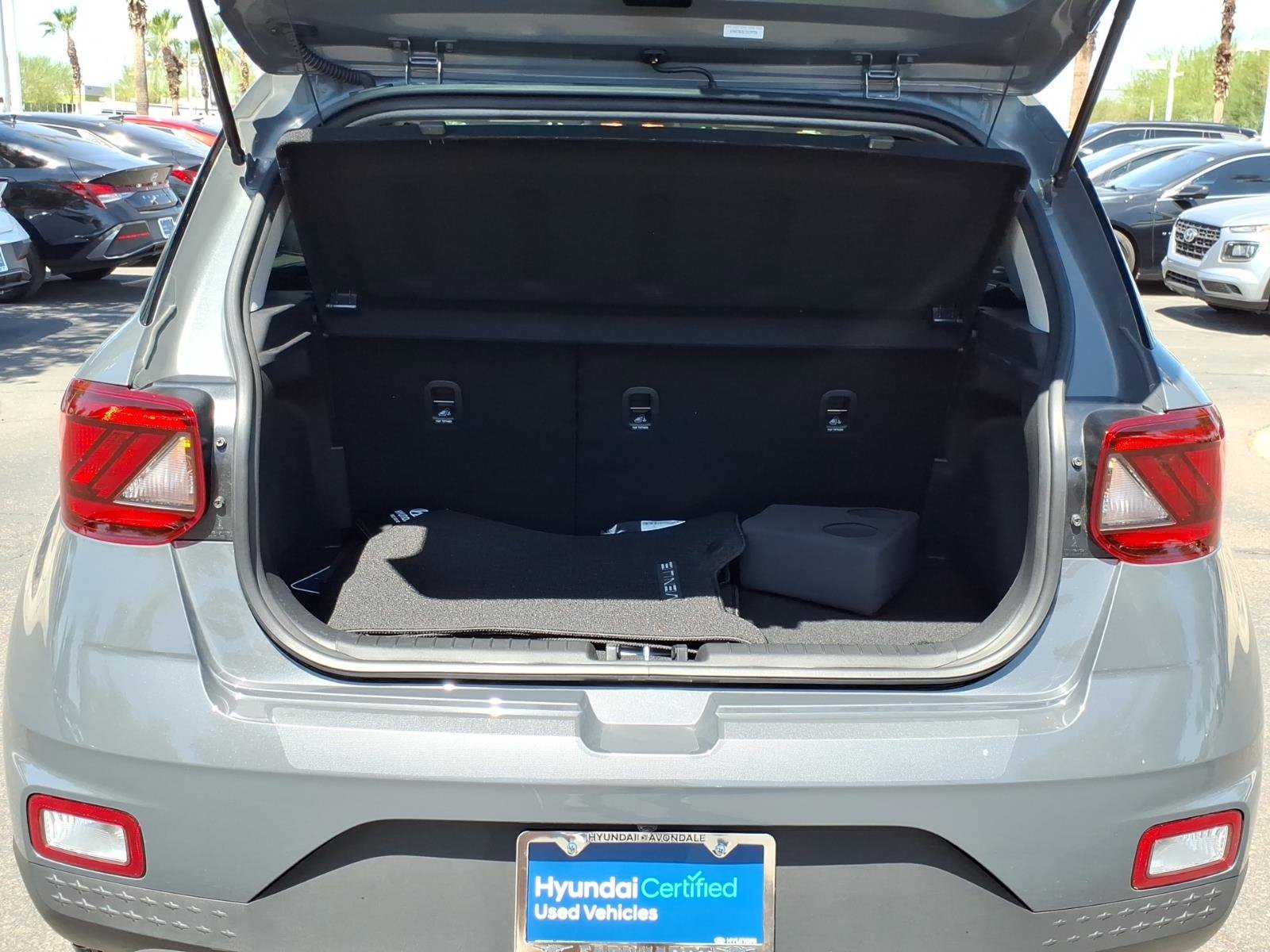 Certified 2026 Hyundai Venue SEL FWD image 10
