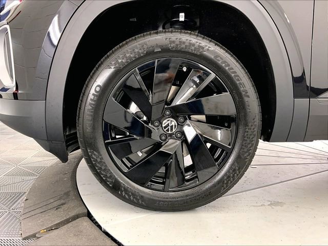 New 2026 Volkswagen Atlas SE image 12