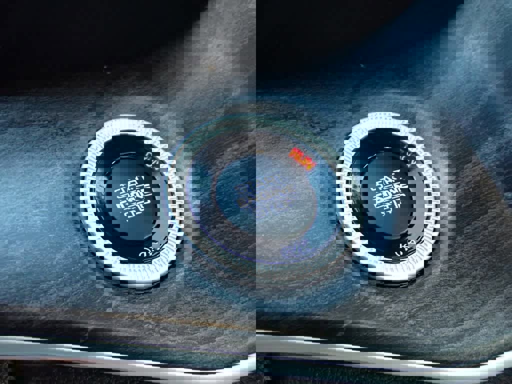 Used 2023 Jeep Grand Cherokee L Limited w/ Black Appearance Package image 26