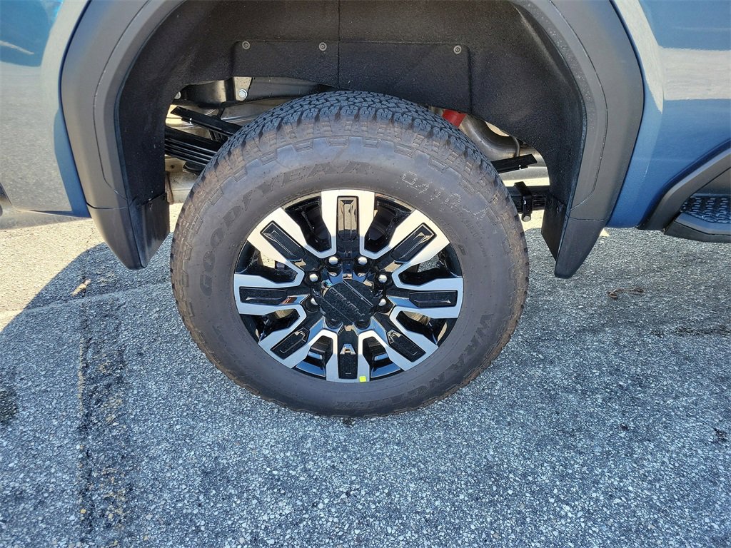 New 2026 GMC Sierra 2500 Denali Ultimate w/ Max Trailering Package image 4