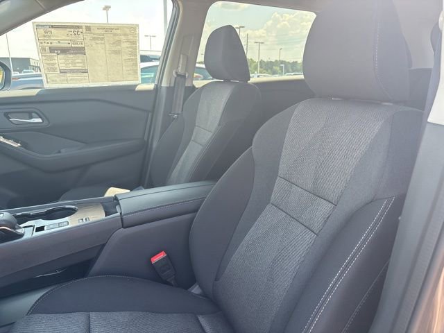 New 2026 Nissan Rogue SV FWD image 9