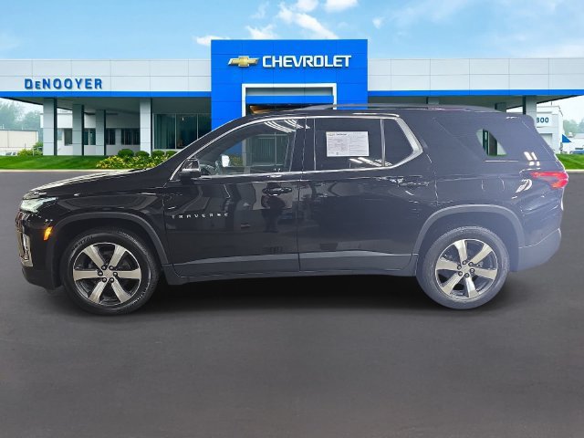 Used 2023 Chevrolet Traverse LT w/ LT Premium Package AWD/4WD image 12