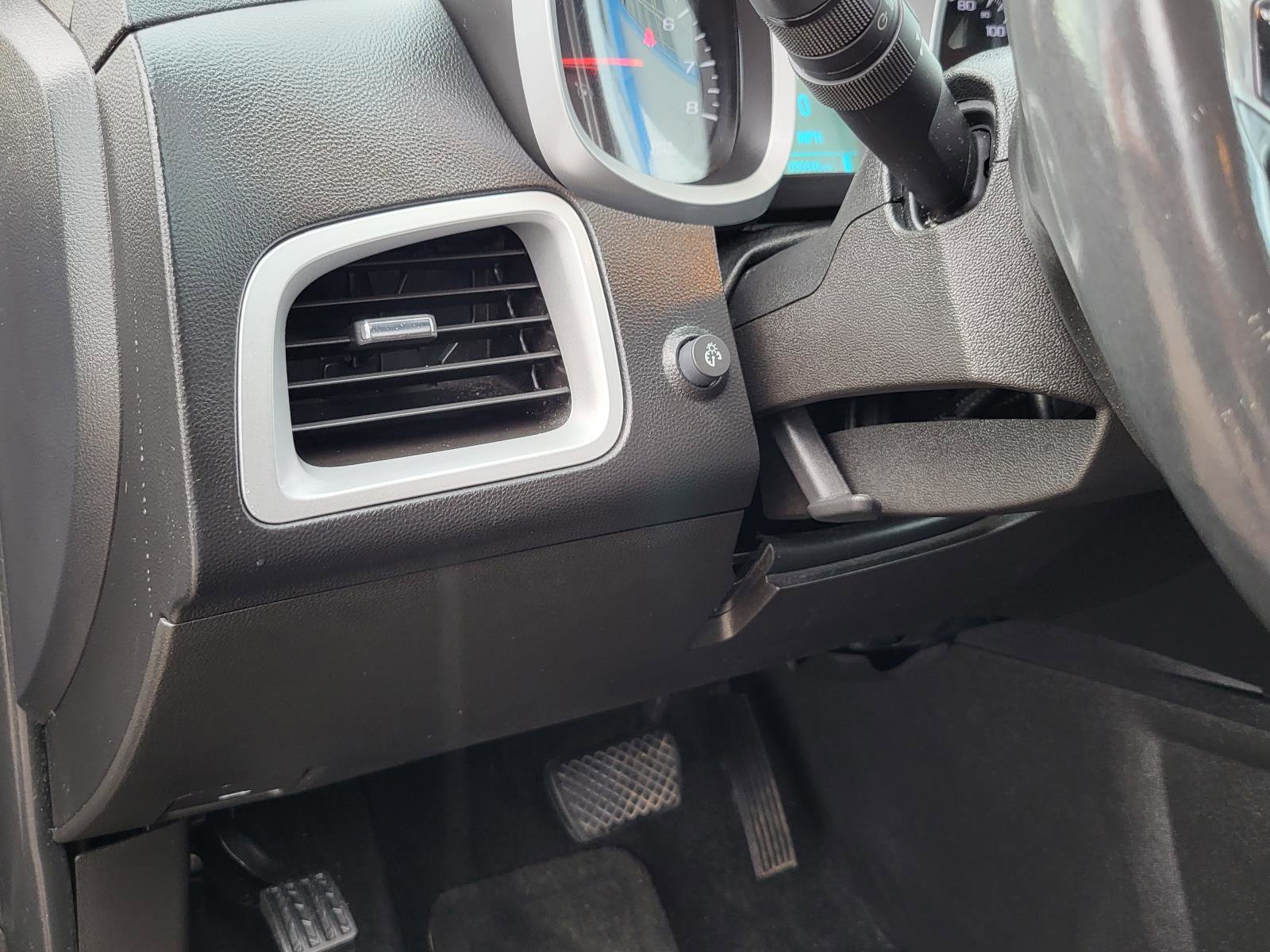 Used 2013 Chevrolet Equinox LT w/ Safety Package image 19