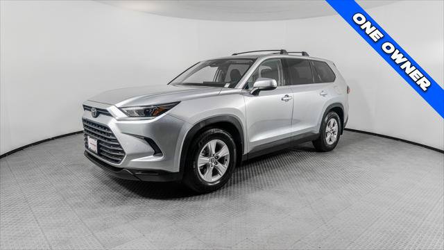 Used 2025 Toyota Grand Highlander FWD image 2