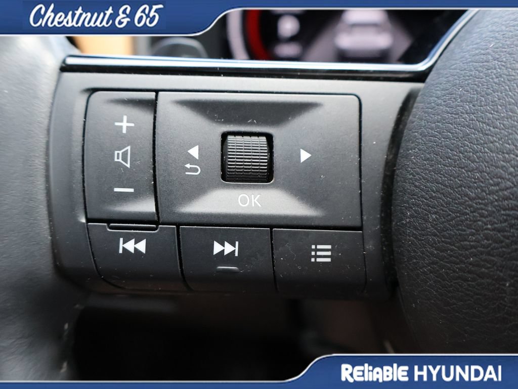 Used 2023 Nissan Rogue Platinum w/ Platinum Premium Package AWD/4WD image 29