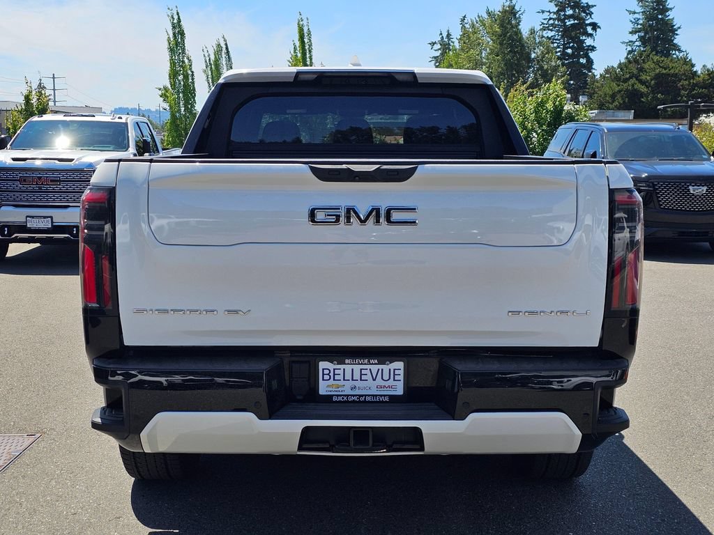 Used 2025 GMC Sierra EV Denali AWD/4WD image 4