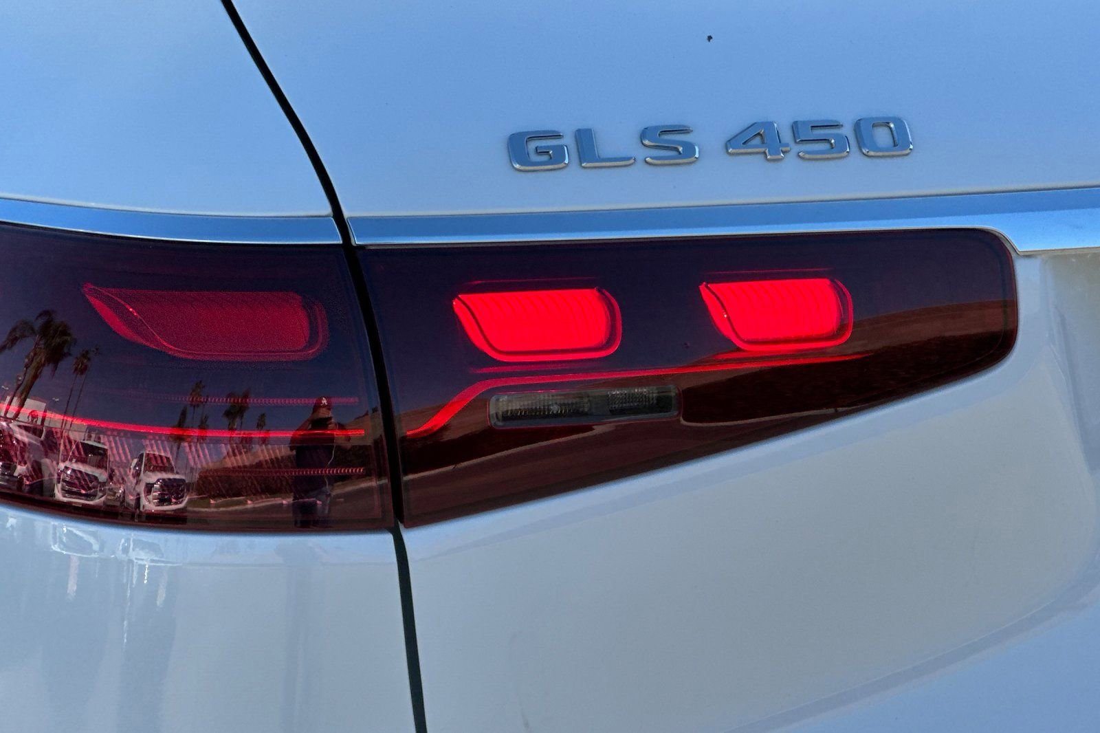 Used 2025 Mercedes-Benz GLS 450 4MATIC image 29