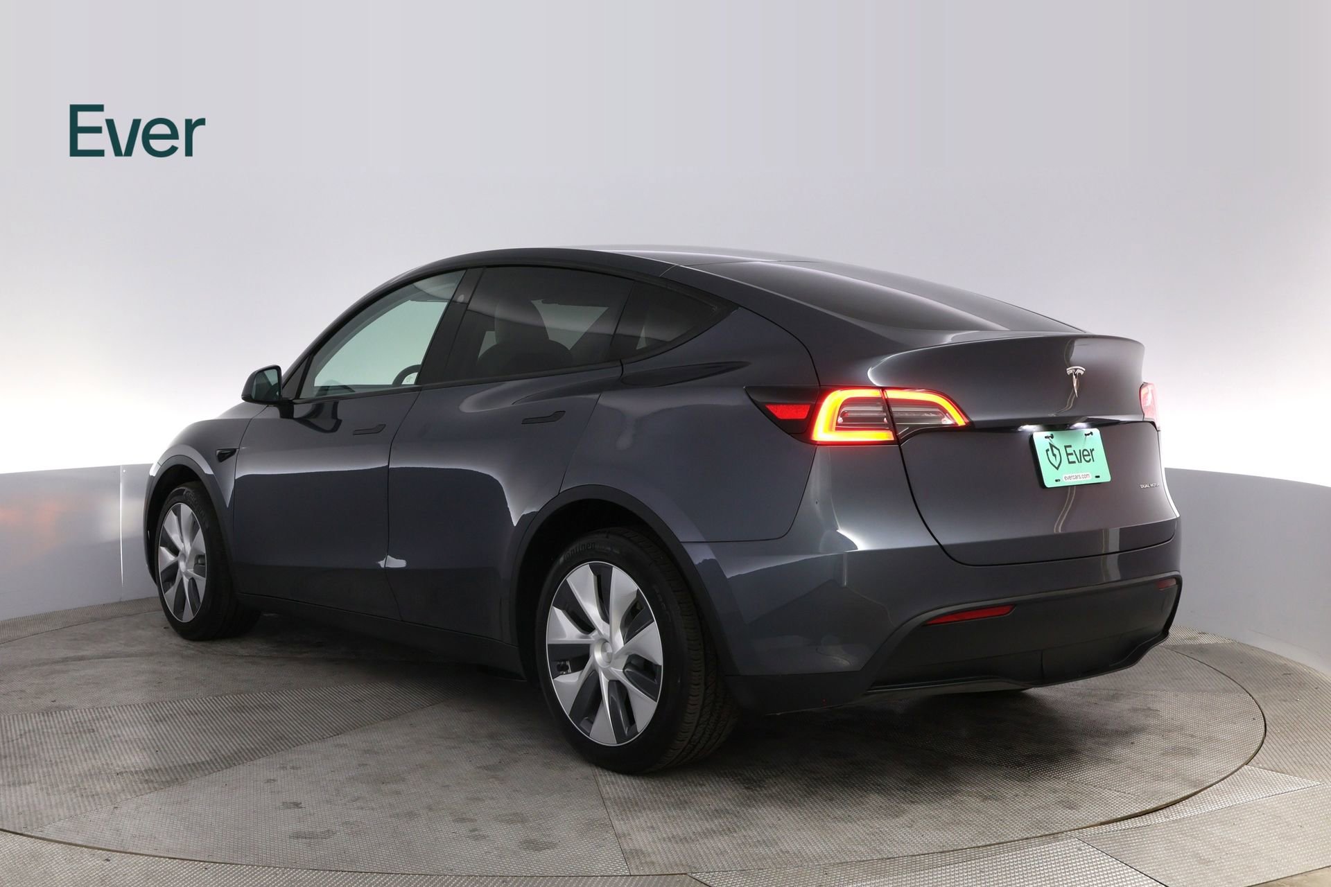 Used 2023 Tesla Model Y Long Range image 17
