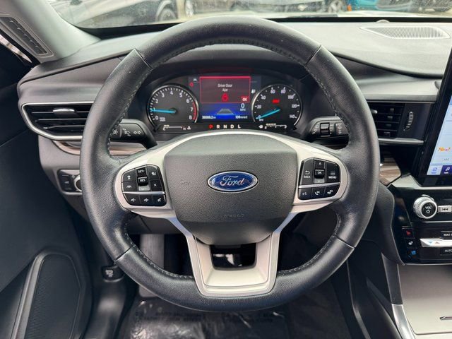 Used 2022 Ford Explorer Limited w/ Limited Technology Package image 23