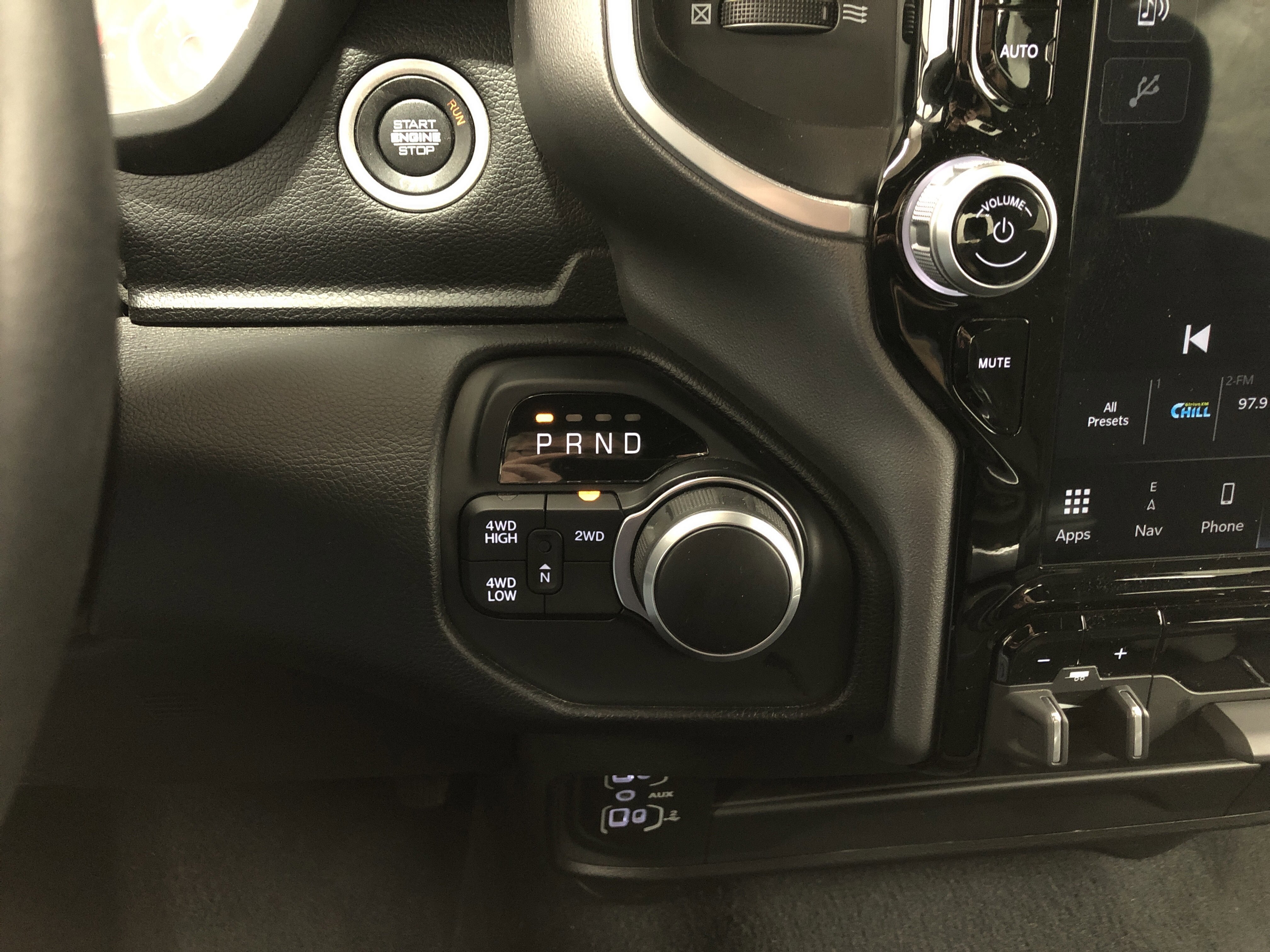 Certified 2024 RAM 2500 Big Horn w/ Night Edition AWD/4WD image 21
