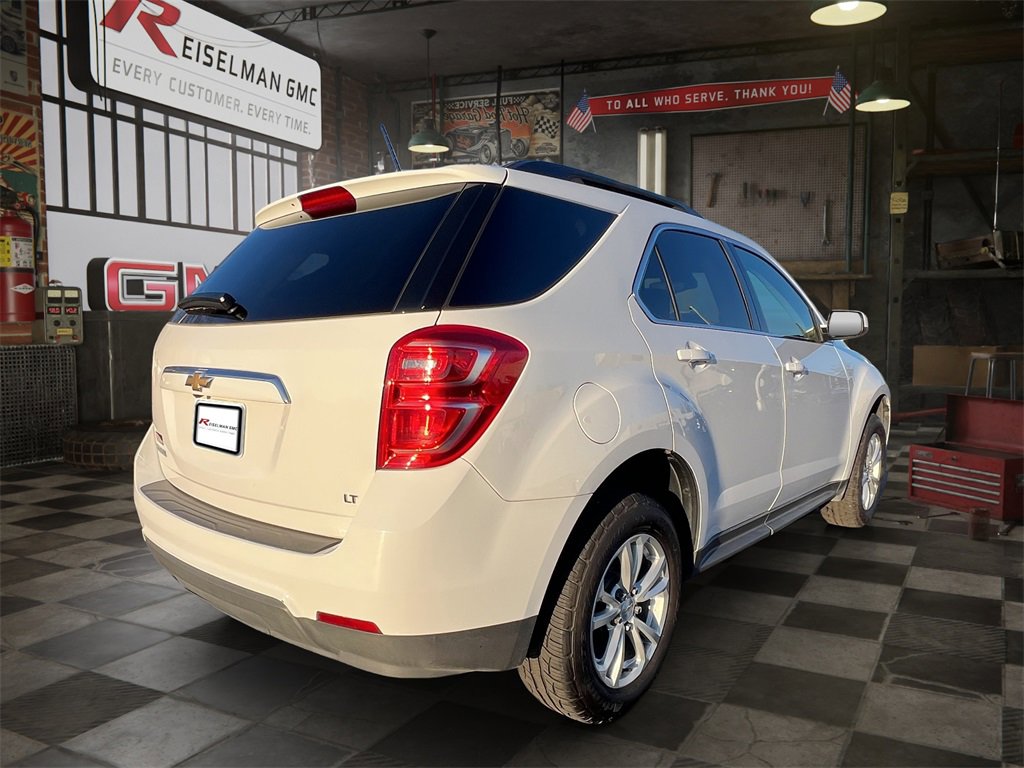 Used 2017 Chevrolet Equinox LT w/ Convenience Package image 3