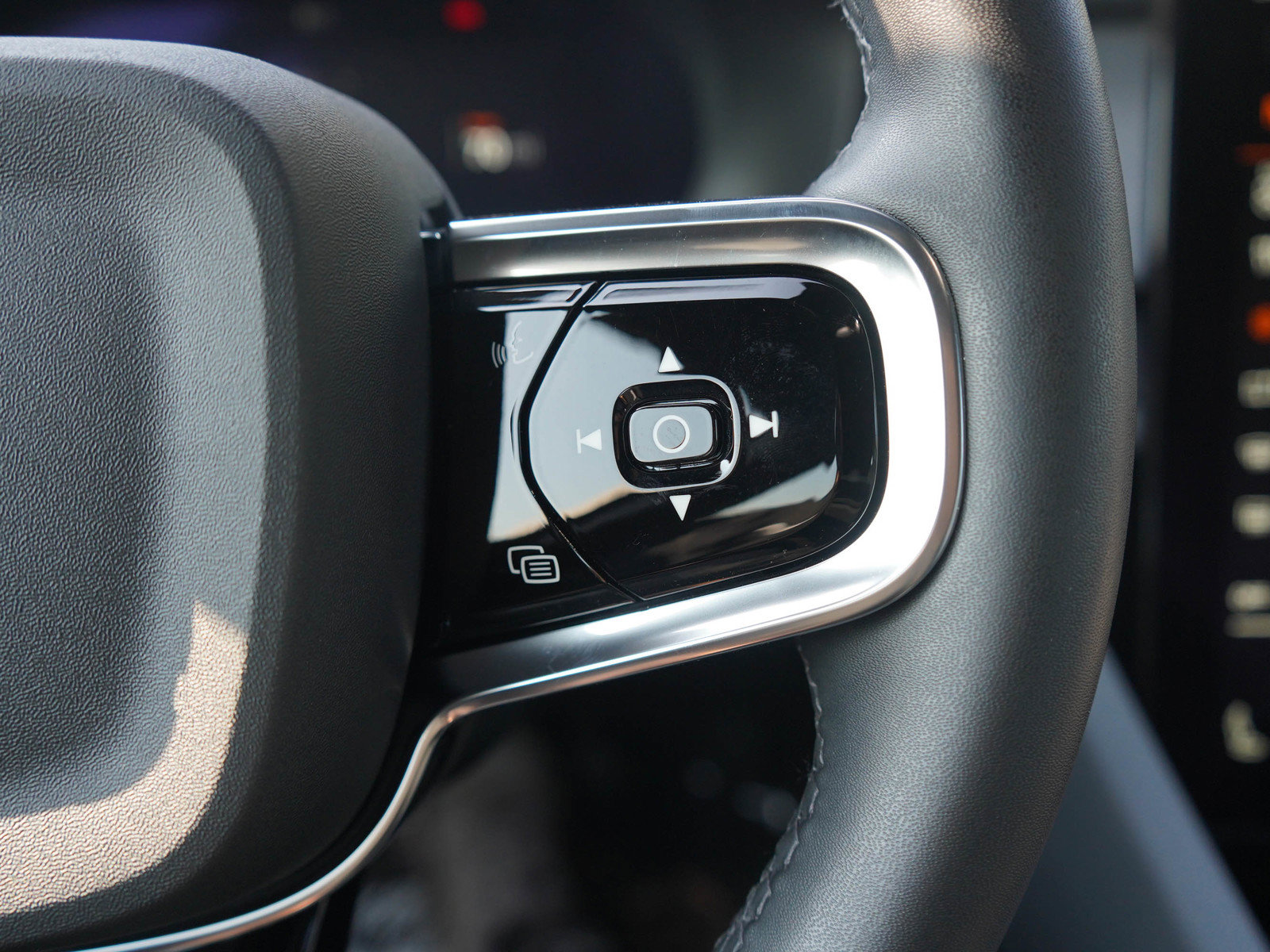 Used 2023 Polestar Polestar 2 w/ Pilot Pack AWD/4WD image 25