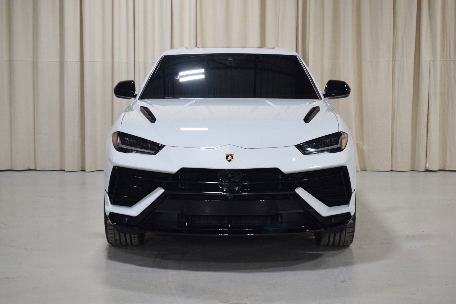 Used 2024 Lamborghini Urus S image 8