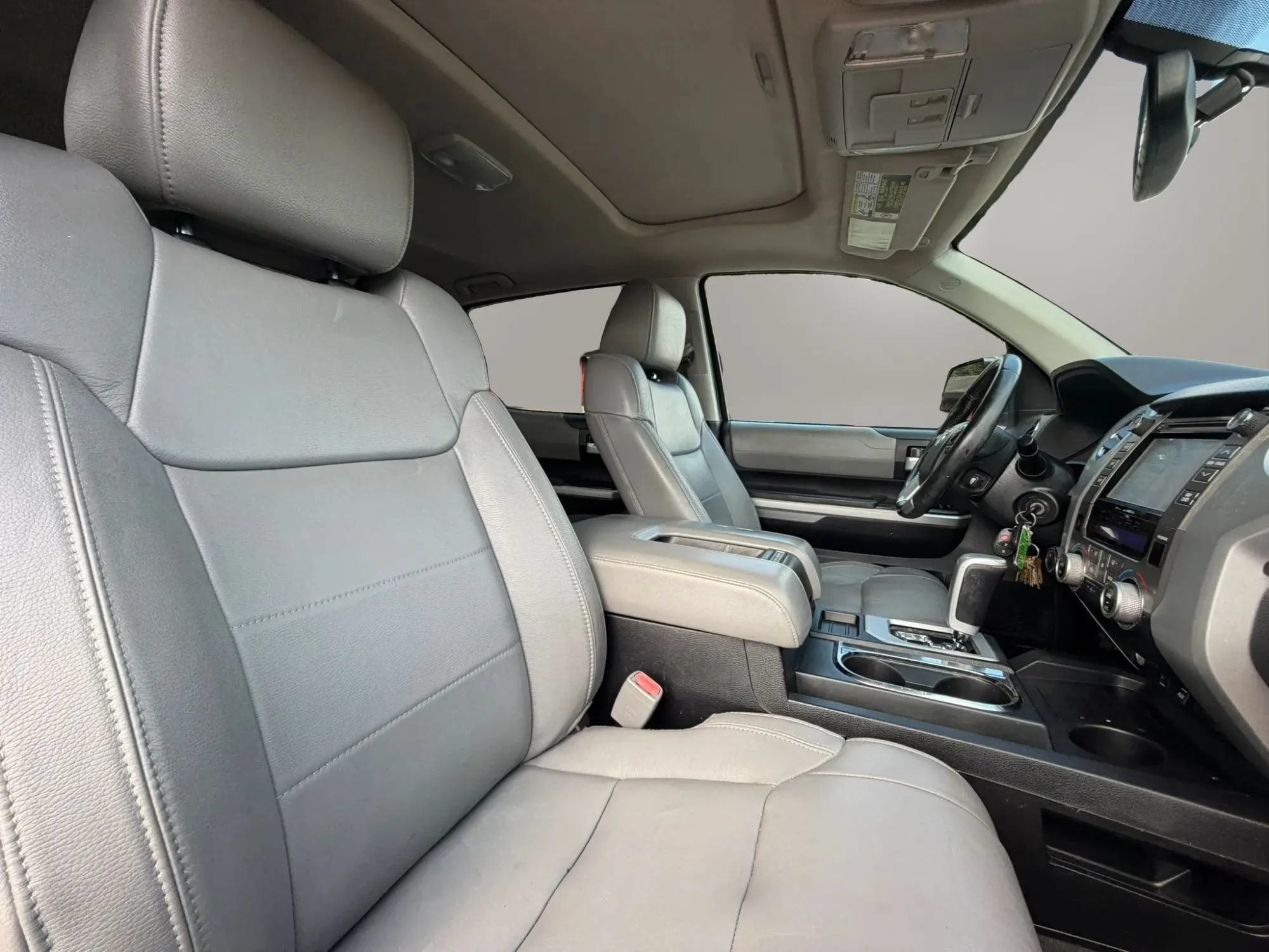Used 2014 Toyota Tundra Limited w/ Limited Premium Package AWD/4WD image 25