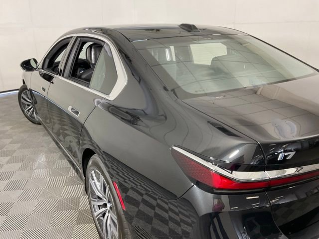 Used 2024 BMW i7 eDrive50 RWD image 36