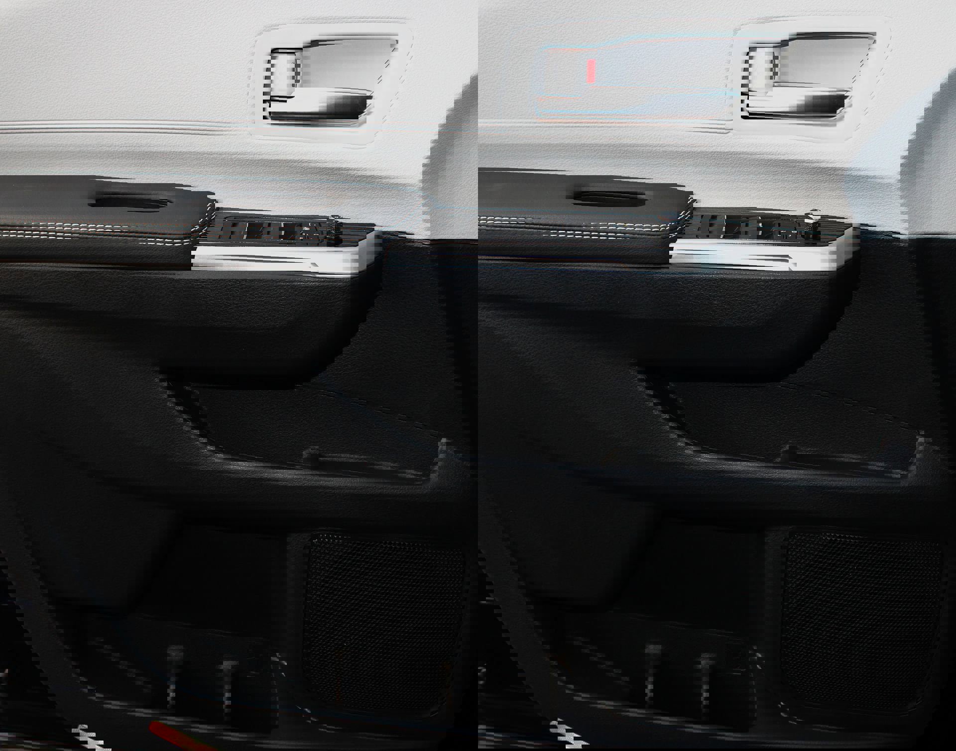 New 2025 Toyota Sienna XSE image 11