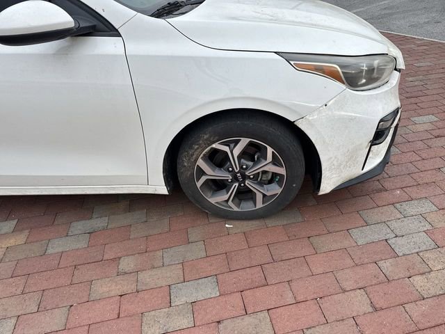 Used 2021 Kia Forte LXS FWD image 17