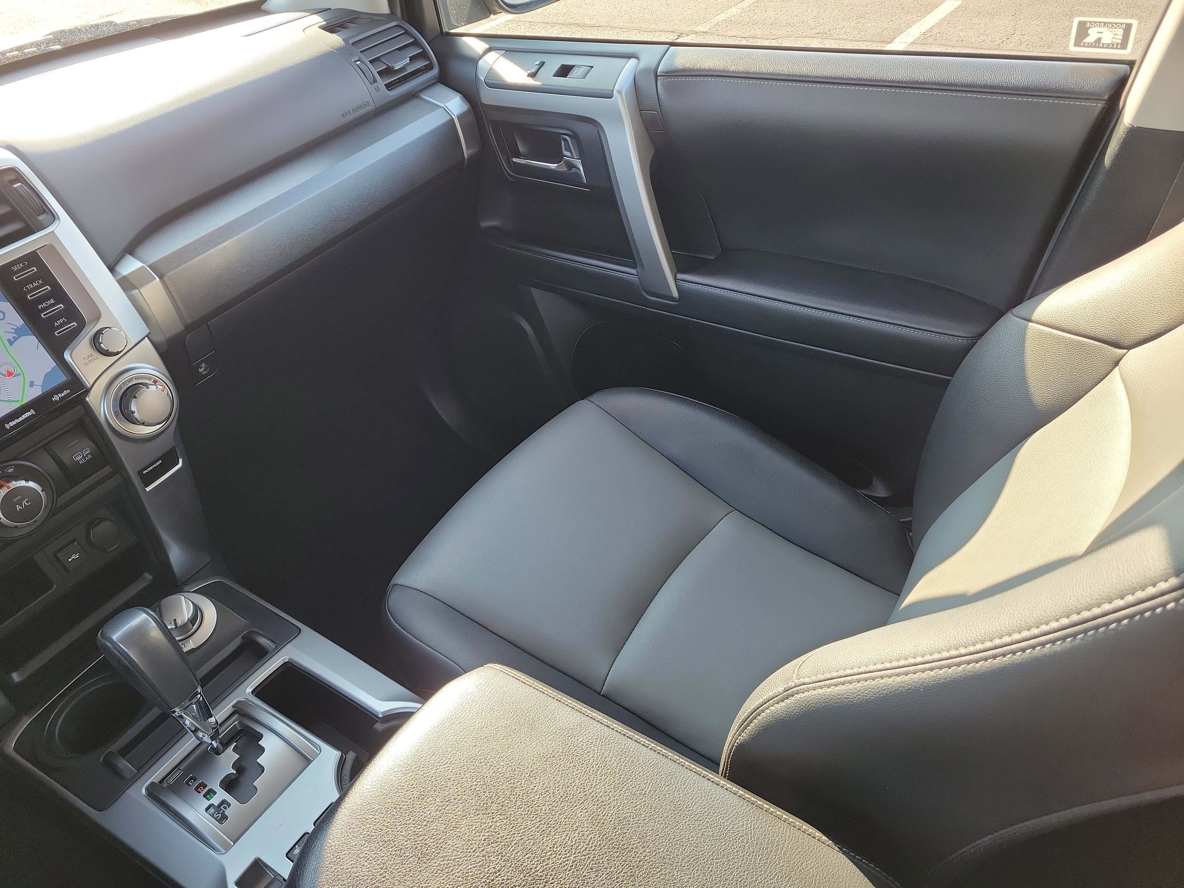 Used 2021 Toyota 4Runner SR5 Premium image 18