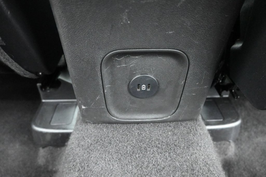 Used 2025 Ford Escape ST-Line FWD image 13