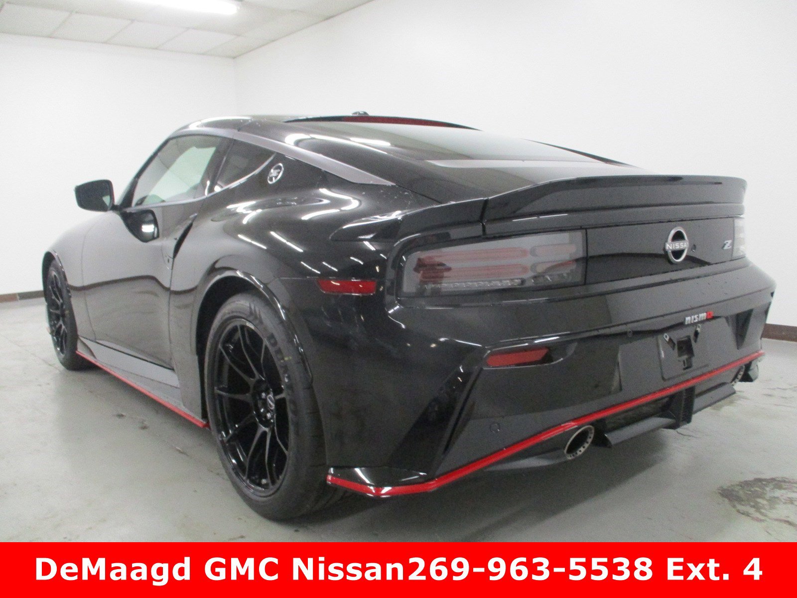 New 2024 Nissan Z NISMO w/ Floor Mat Package image 5