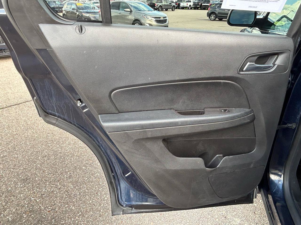 Used 2015 Chevrolet Equinox LTZ AWD/4WD image 13