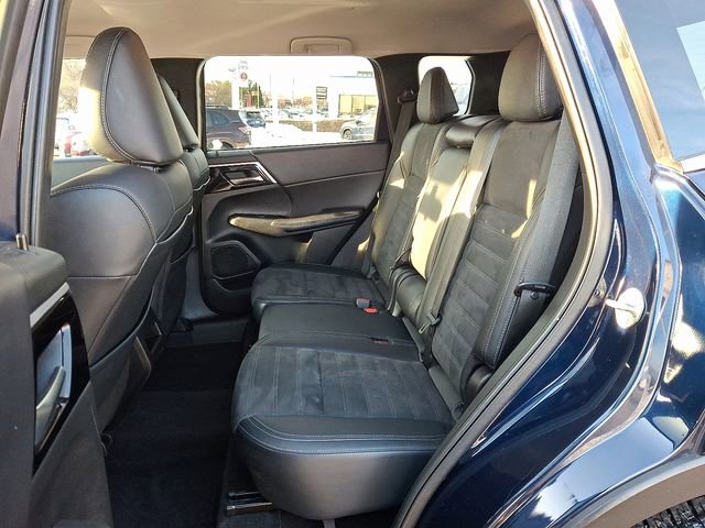 Used 2024 Mitsubishi Outlander SE image 11
