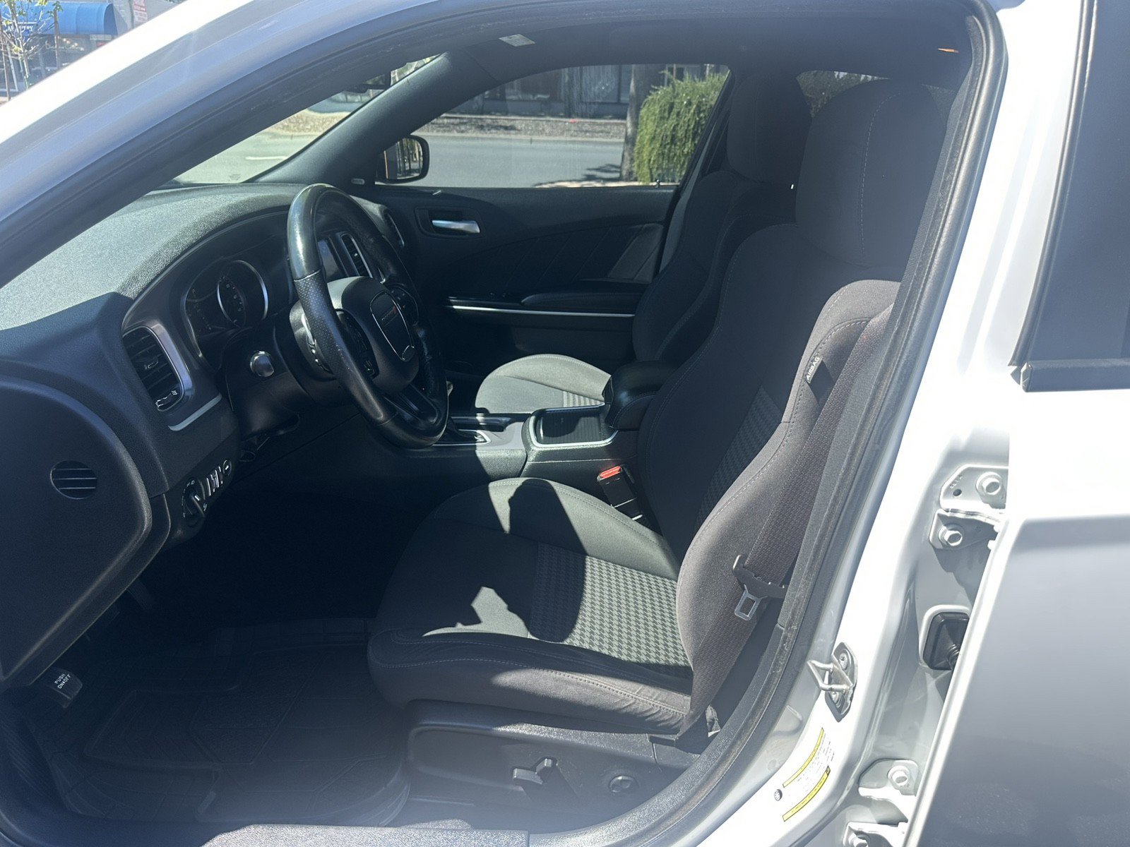 Used 2019 Dodge Charger GT image 18