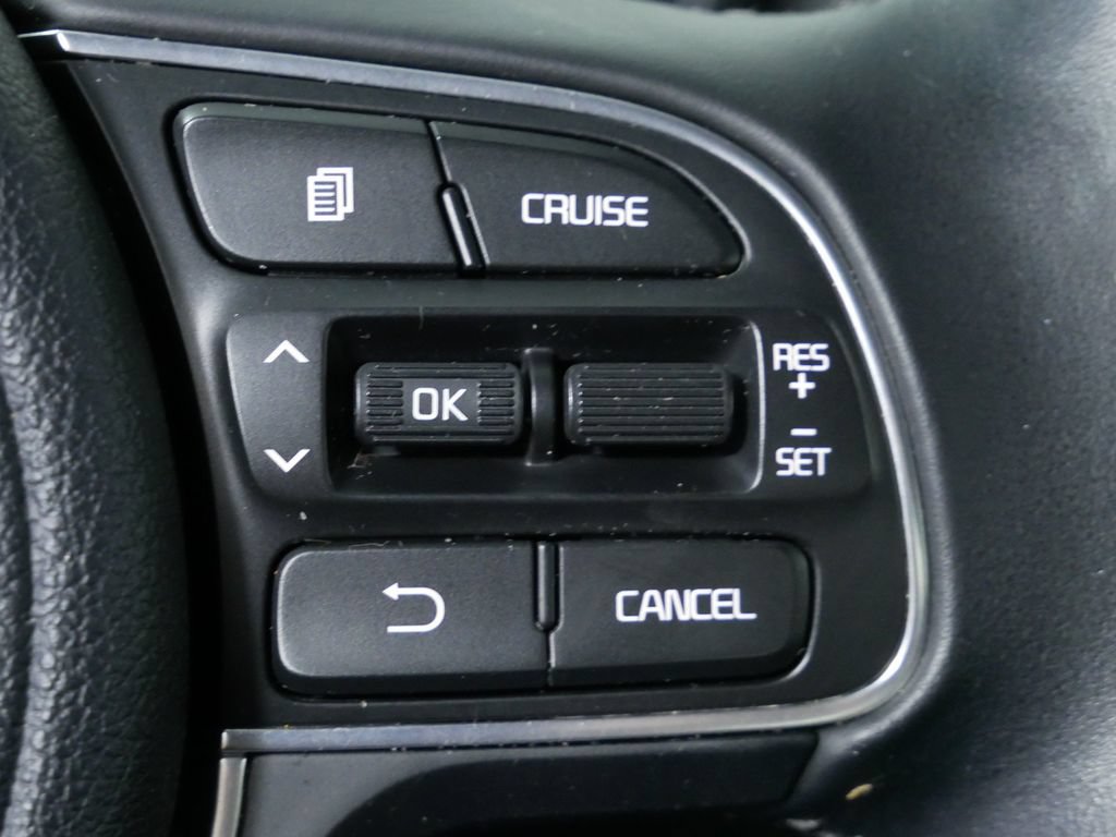 Used 2017 Kia Optima EX FWD image 26