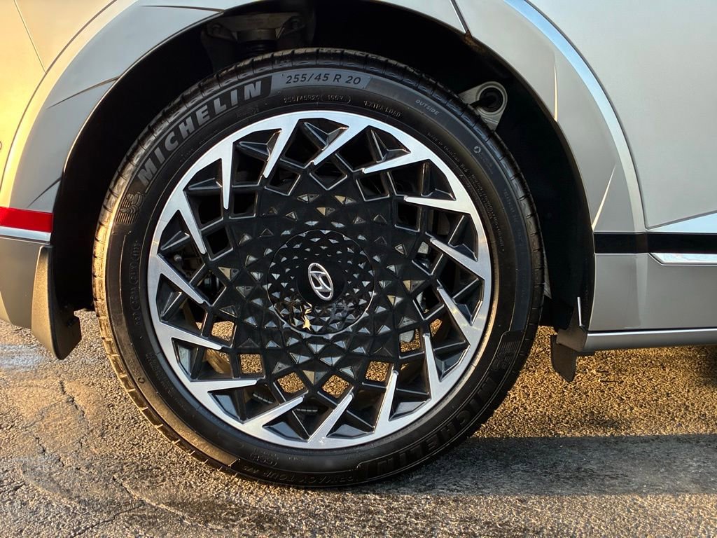 Used 2024 Hyundai Ioniq 5 Limited image 33