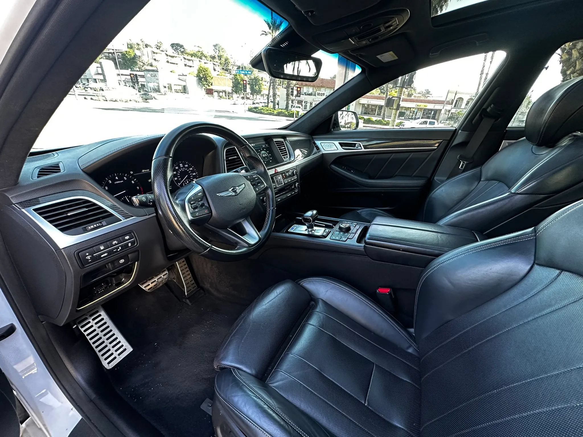 Used 2018 Genesis G80 3.3T Sport RWD image 31