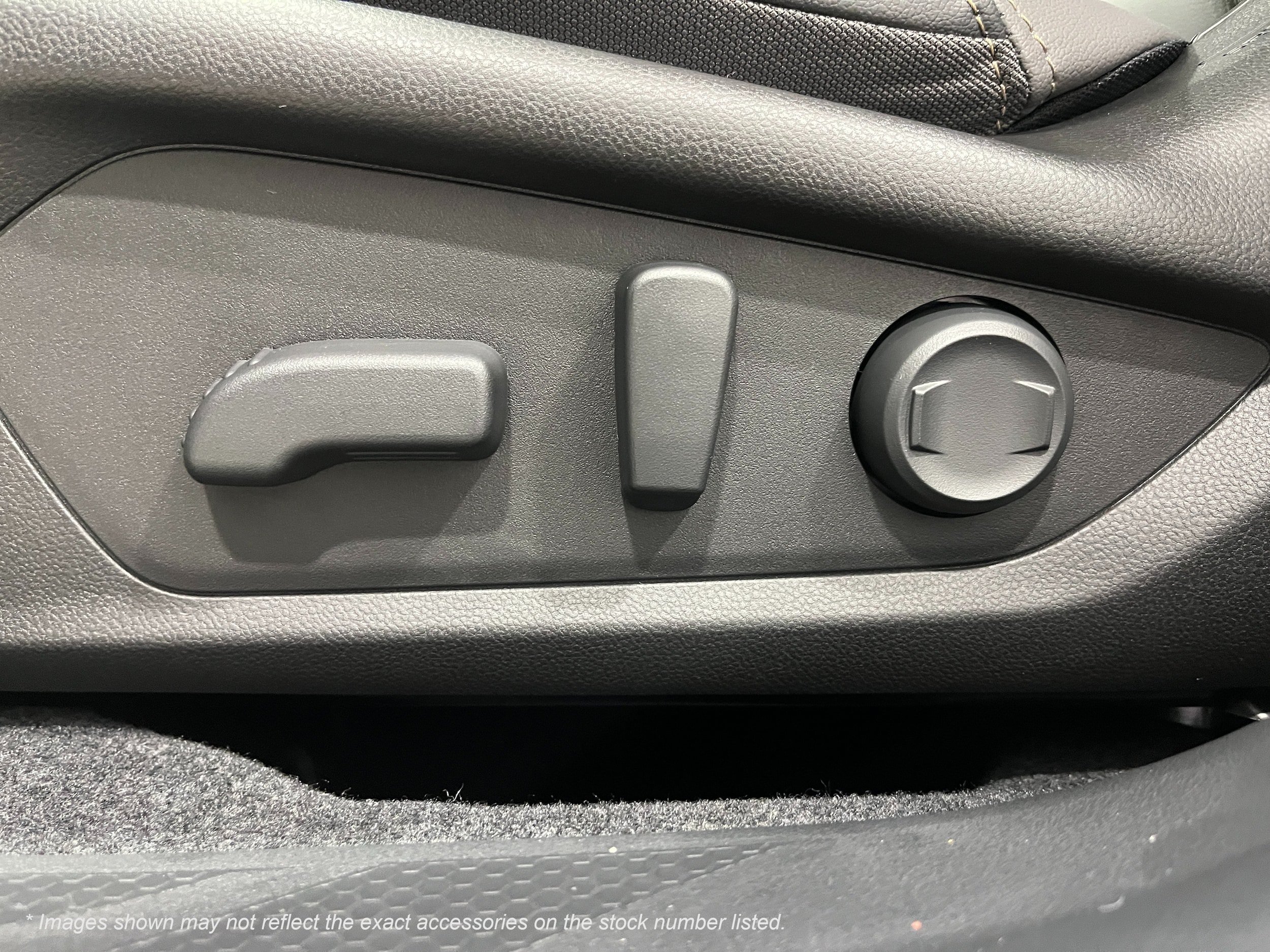 New 2026 Subaru Outback Limited AWD/4WD image 13
