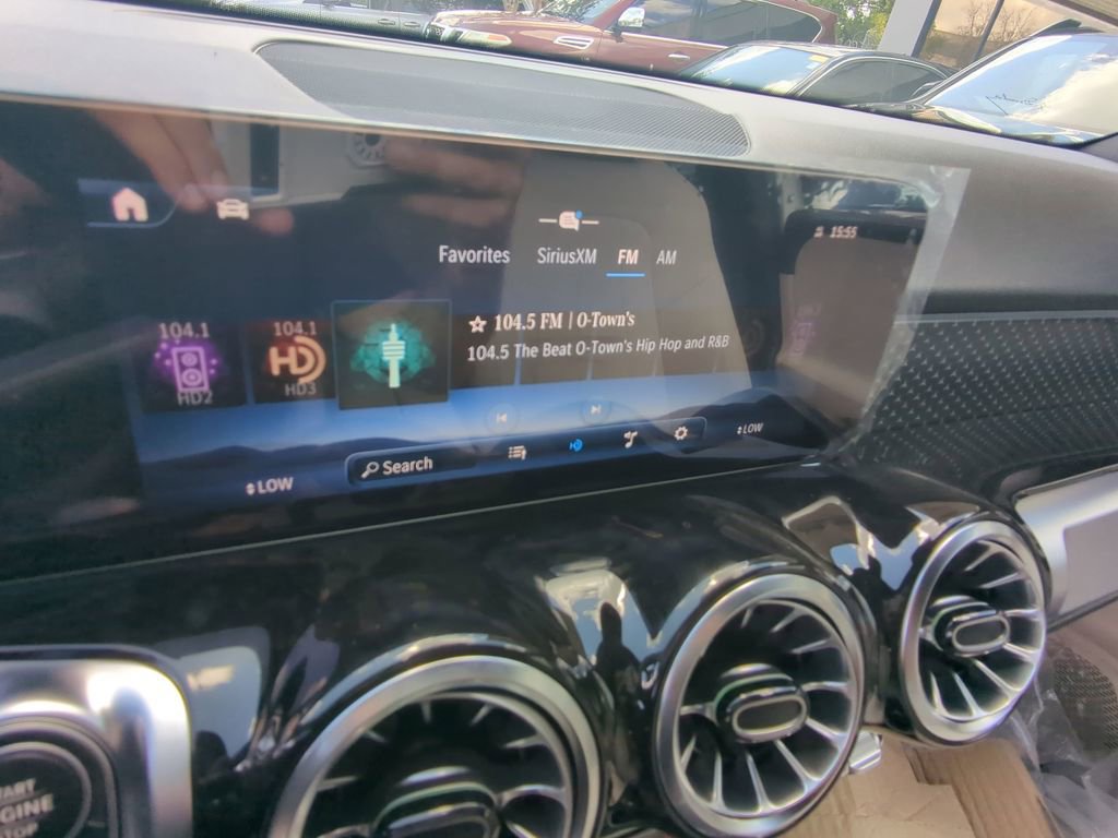 New 2025 Mercedes-Benz GLB 250 GLB 250 image 6