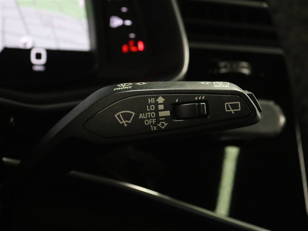 Used 2021 Audi Q8 Premium Plus w/ Premium Plus Package AWD/4WD image 34