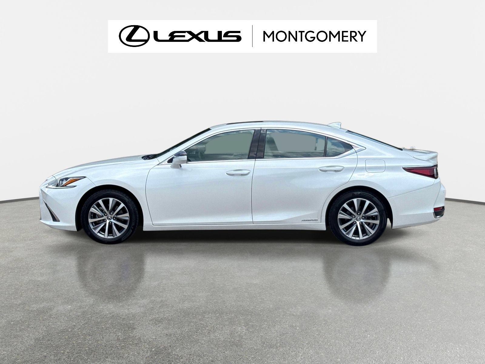 Used 2024 Lexus ES 300h Ultra Luxury w/ Accessory Package (Z2) FWD image 7