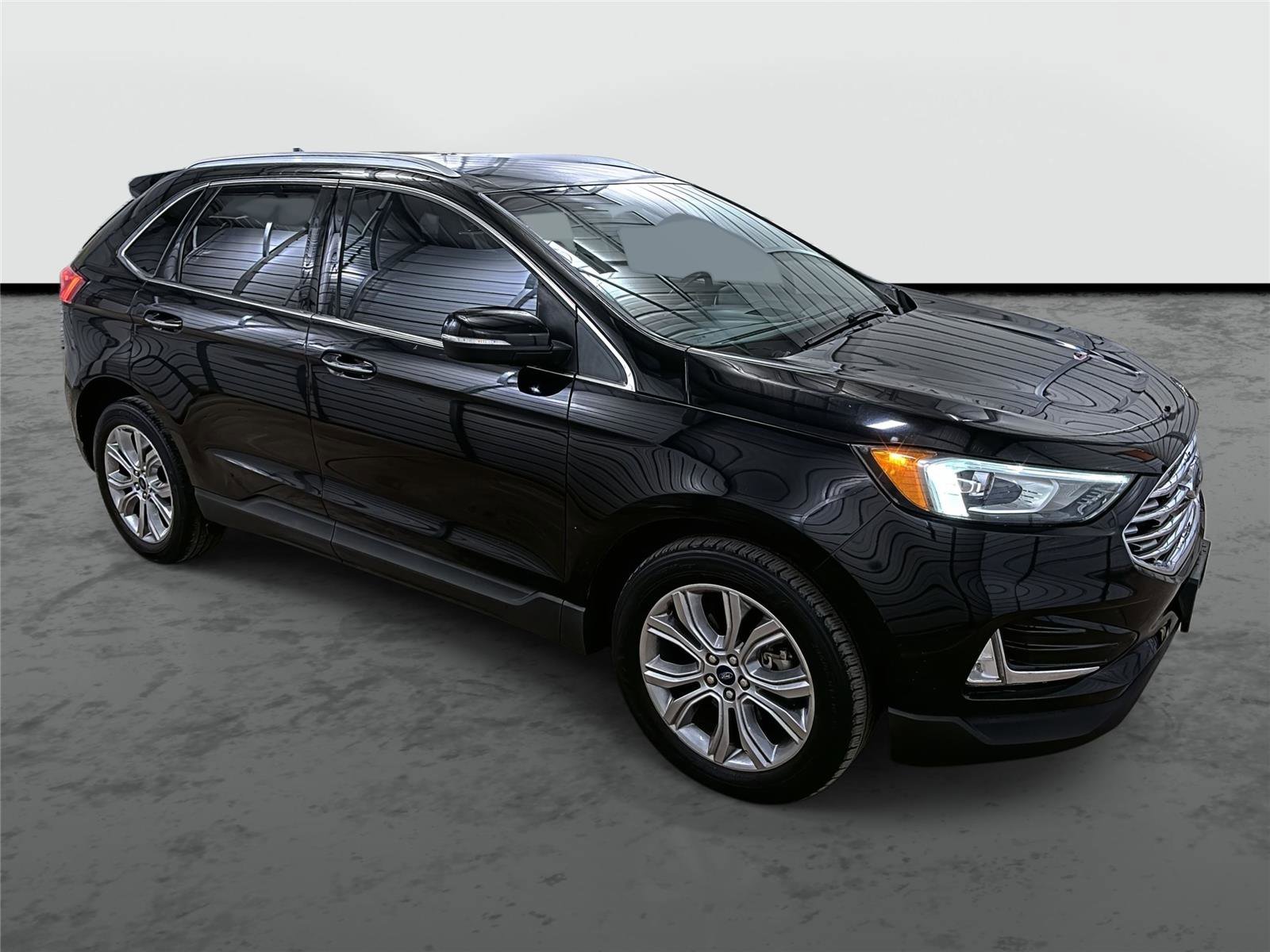 Used 2019 Ford Edge Titanium image 5