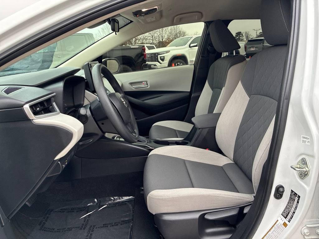 Used 2023 Toyota Corolla LE image 9
