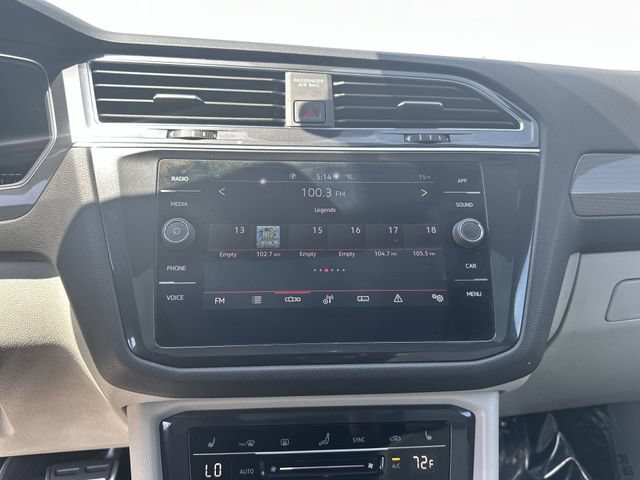 Used 2021 Volkswagen Atlas Cross Sport SE w/ Panoramic Sunroof Package FWD image 25