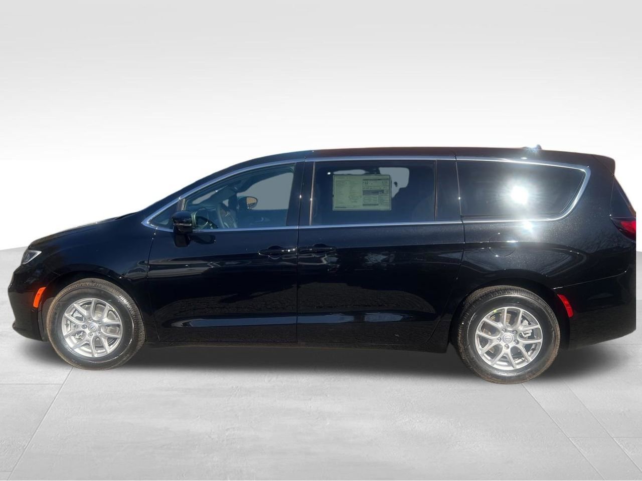 New 2026 Chrysler Pacifica Select FWD video 2