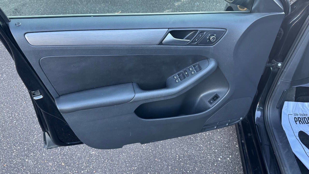 Used 2014 Volkswagen Jetta SEL image 14