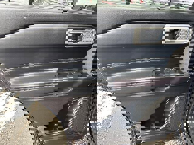 Used 2020 Ford Explorer Limited image 12