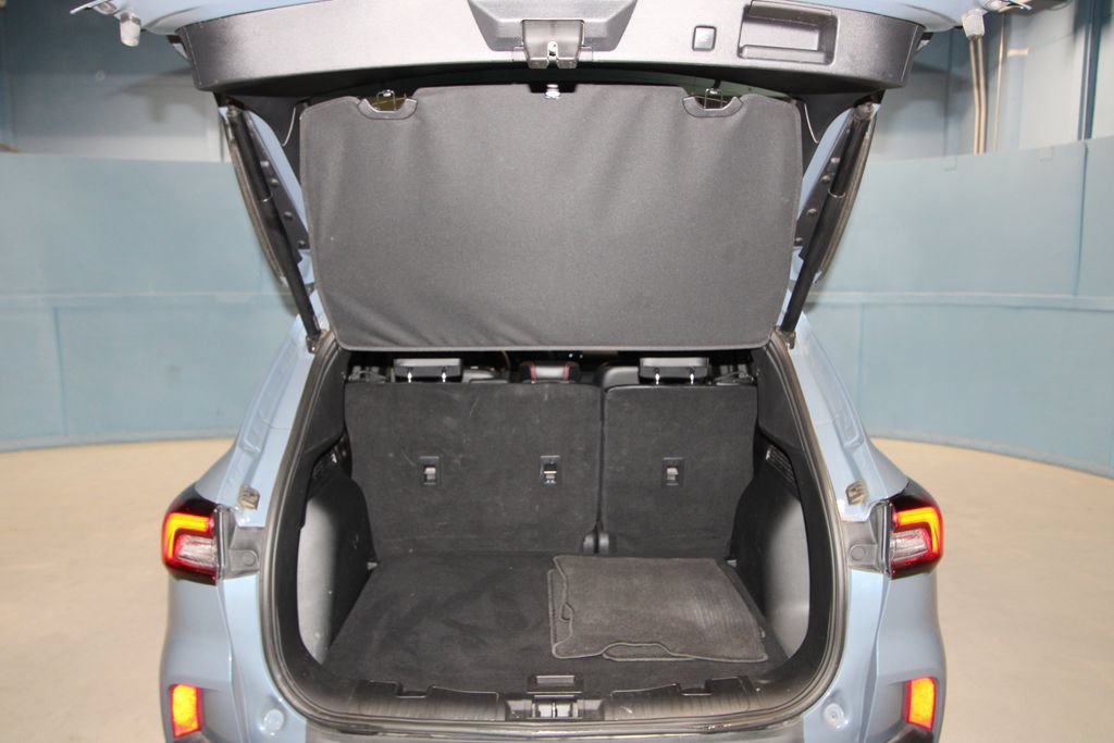Used 2025 Ford Escape ST-Line Select w/ Tech Pack #1 AWD/4WD image 40
