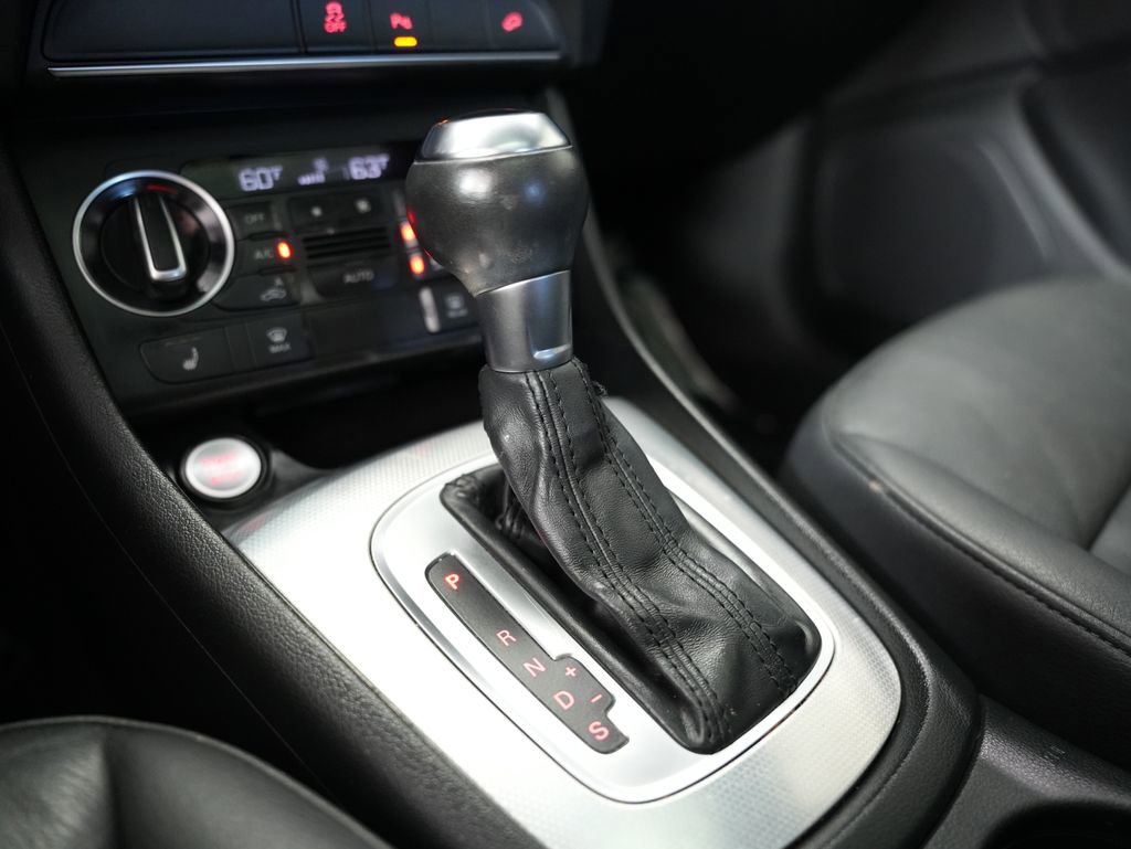 Used 2018 Audi Q3 2.0T Premium Plus w/ Premium Plus Package AWD/4WD image 27