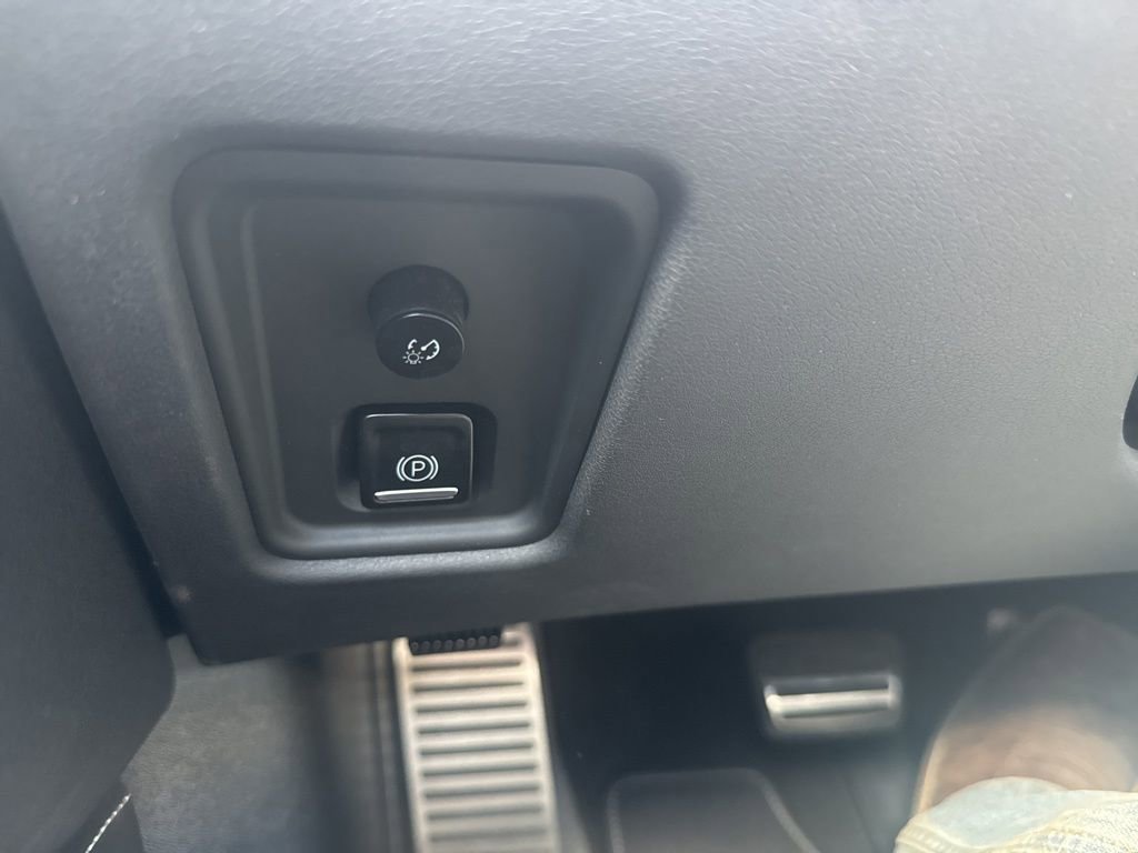 Used 2022 Chevrolet Corvette Stingray Preferred Cpe w/ 2LT image 23