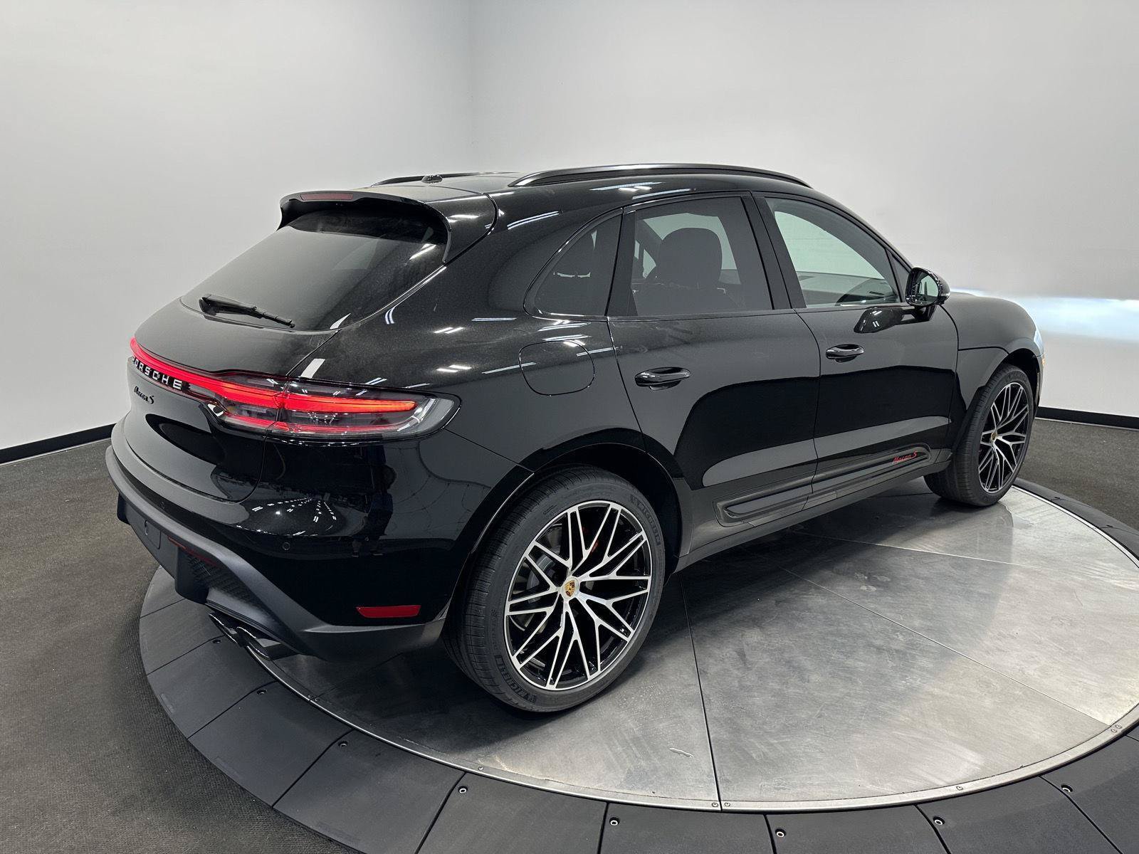 New 2026 Porsche Macan S AWD/4WD image 7